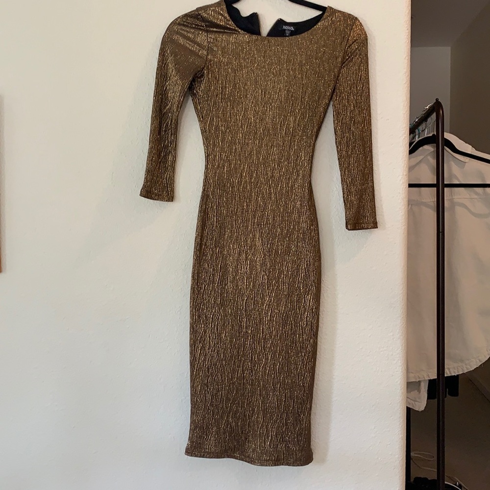 Long dress down to shins